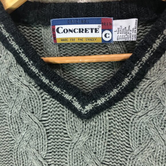 Concrete V-Neck Sweater Cable Knit Striped Trim Pullover Gray Men's Size L - Picture 2 of 3
